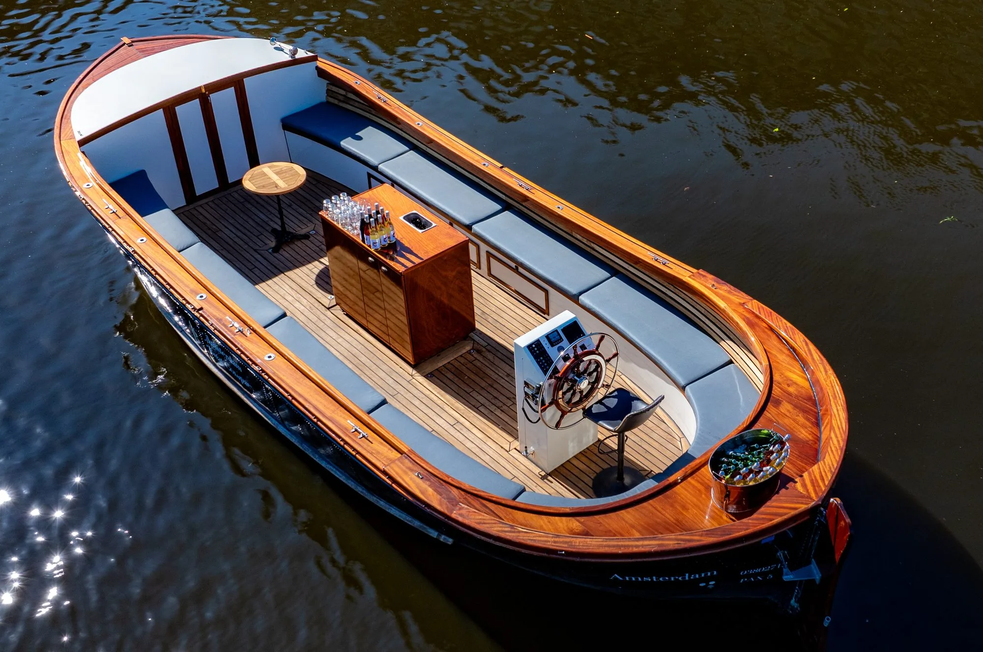 Sloep Zaza — Amsterdam Boat Company